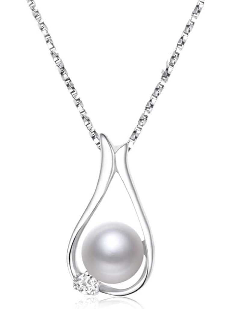 Pearl Necklaces - Gifts For Women: Pearls Pendant Necklace For Mom, Wife, Girlfr